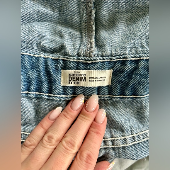Zara Authentic Jean Short Overalls - Picture 3 of 3
